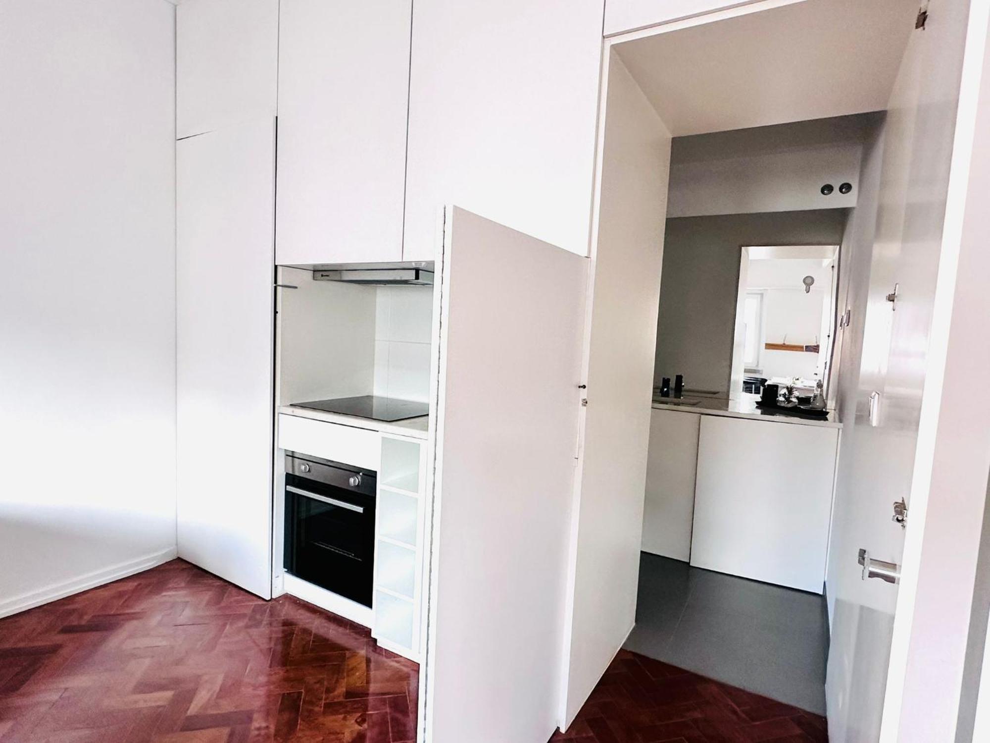 The Redondo House - No 4e2 - Comfortable One-bedroom